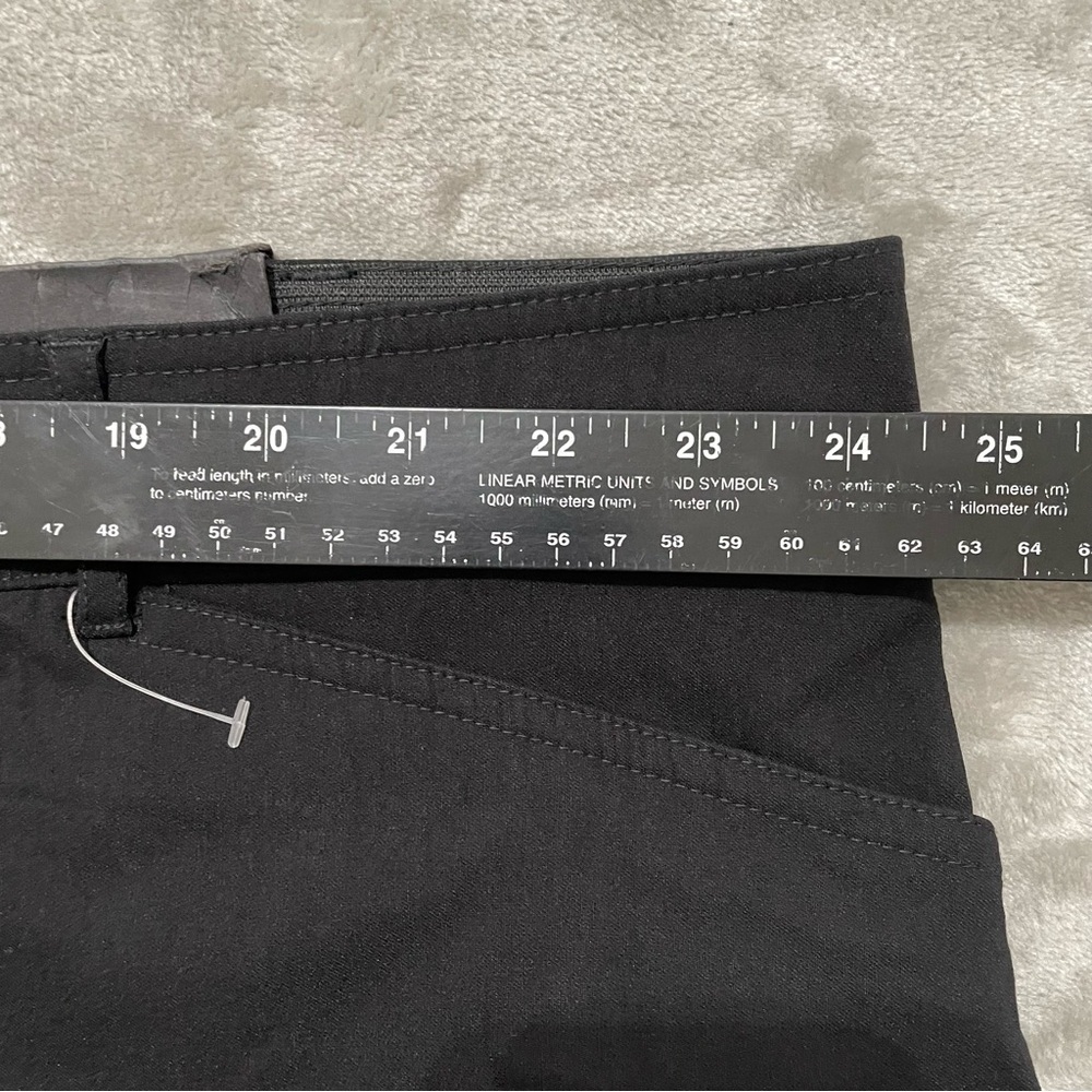 NWT Lane Bryant Black Classic Trouser Bermuda Shorts Size 28 Plus New - Picture 5 of 7